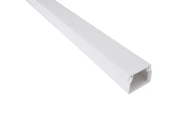 Asennuskanava 16x25x2000 mm tarralla
